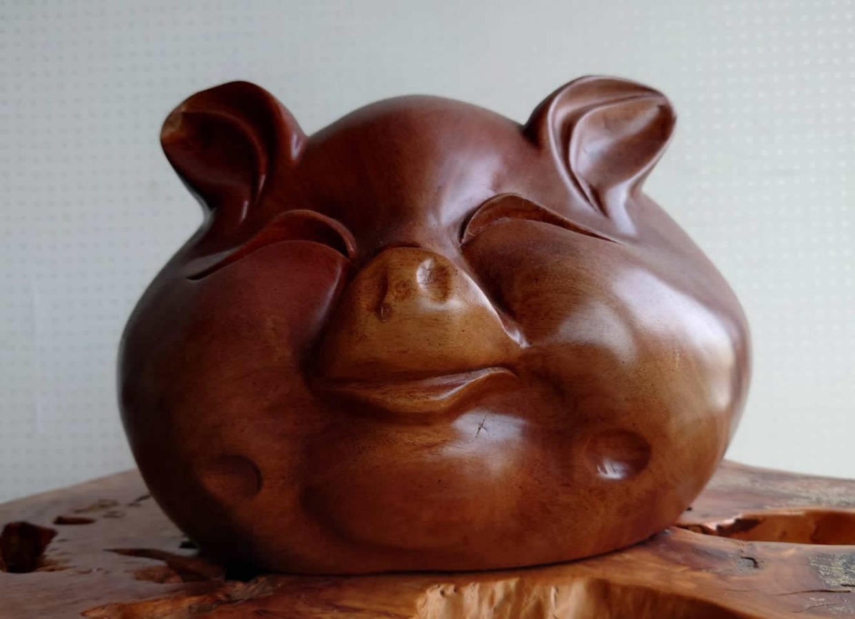 木彫り豚